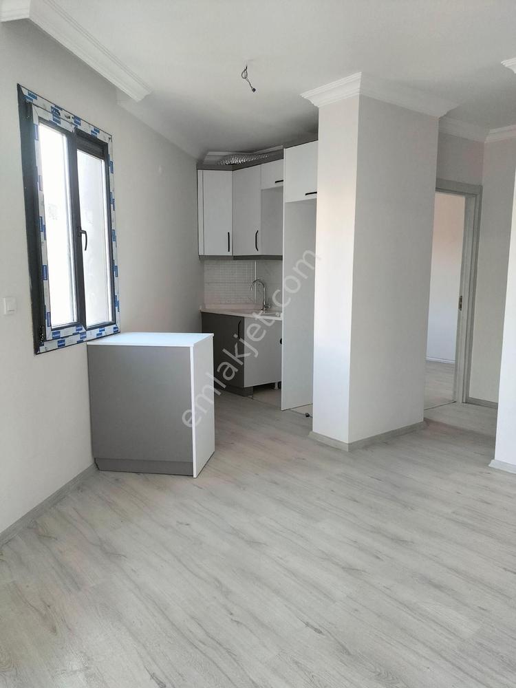 BORNOVA DA  1+1 SATILIK LÜKS DAİRE 