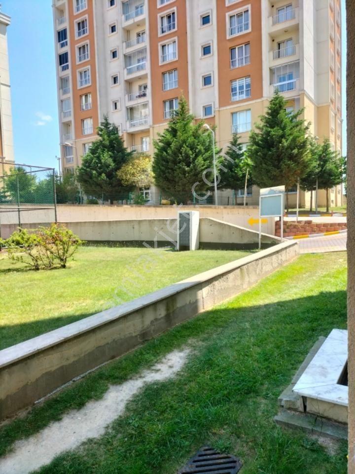 TEKİRDAĞ ÇORLU ZAFER MAHALLESİNDE ARMADA CİTY 3+1 SATILIK 130M2 PEYZAJ GİRİŞ KAT DAİRE 