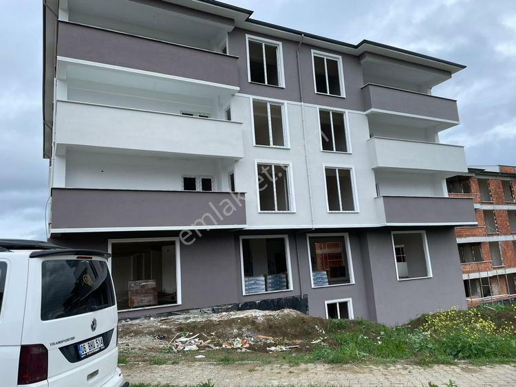 TEKİRDAĞ SÜLEYMANPAŞA AYDOĞDU MAHALLESİNDE HAVUZLU SİTEDE 2+1 SATILIK DAİRE 