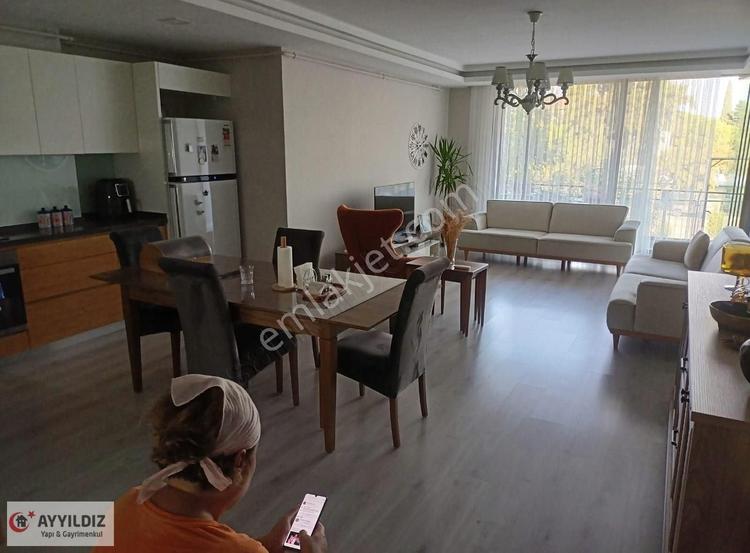 BORNOVA DA 3+1 SATILIK LÜKS DAİRE