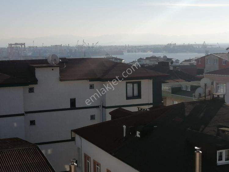  PENDİK GÜZELYALIDA SATILIK YOL ÜSTÜ KREDİLİ 6+2 240M2 2 DAİRE GİBİ MANZARALI DUBLES