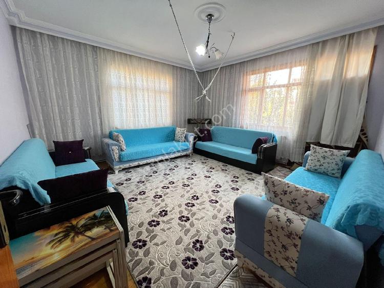 ERENLER MAH. BAŞAK CADDESİ SİTE İÇİ 3+1 ARAKAT SATILIK DAİRE 