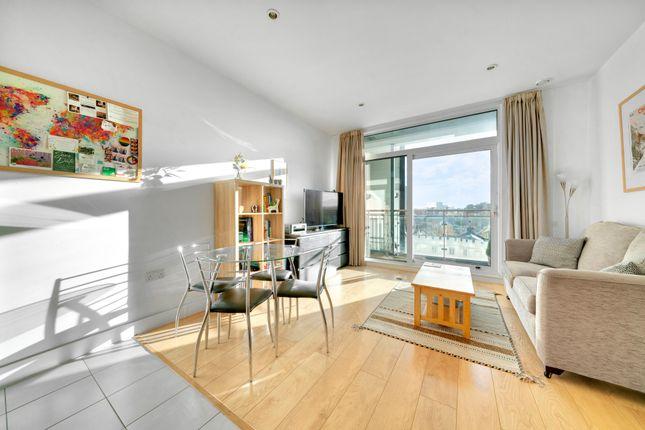 Flat for sale in 212 Wandsworth Road, Vauxhall, London SW8