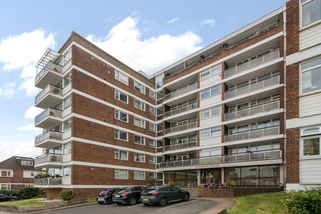 Flat for sale in Regents Park Road, Finchley N3