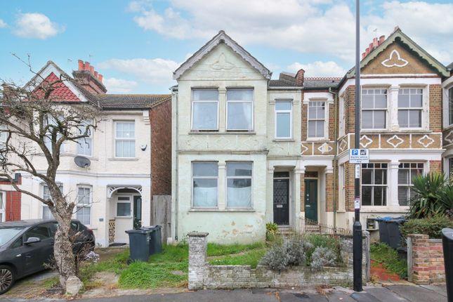 End terrace house for sale in Beauchamp Road, London SE19