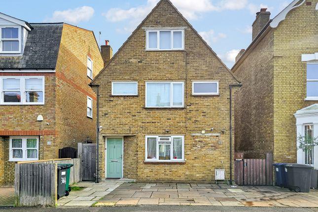 Maisonette for sale in Hadley Road, Barnet EN5