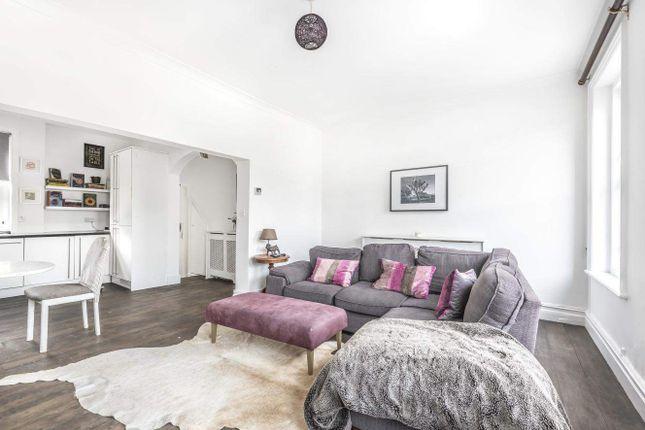 Flat for sale in Mablethorpe Road, London SW6