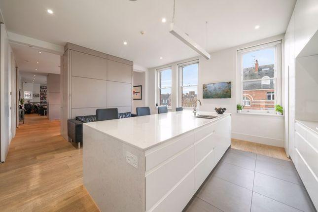 Flat for sale in Langland Gardens, Hampstead, London NW3