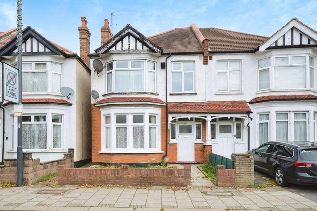 Flat for sale in Pinner Road, North Harrow, Harrow HA1