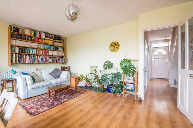 Maisonette for sale in Wanley Road, London SE5