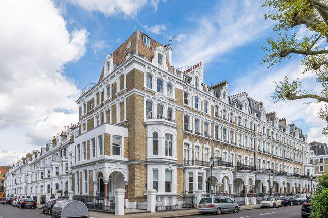 Flat for sale in Redcliffe Square, London SW10