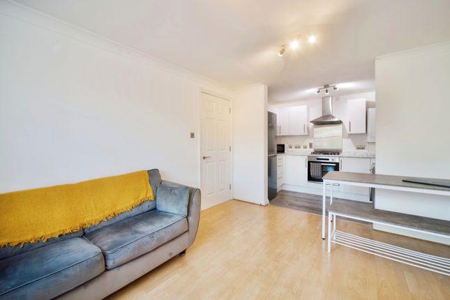 Flat for sale in Mile End Road, London E1