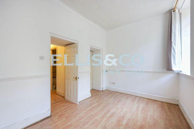 Flat for sale in Chevy Road, Southall UB2