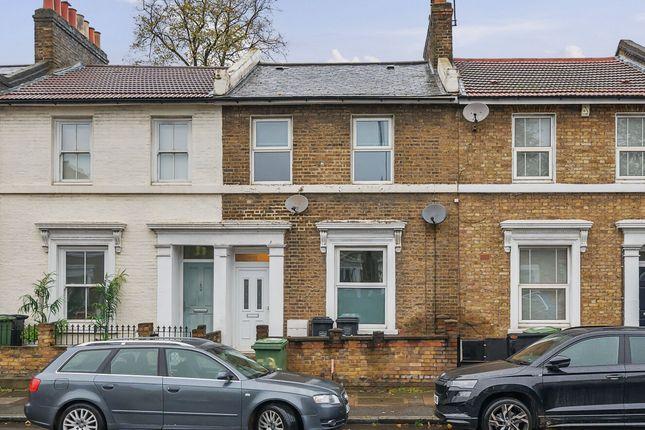 Flat to rent in Malpas Road, London SE4