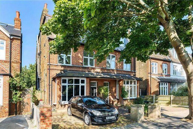 Flat for sale in Cedars Road, Hampton Wick, Kingston Upon Thames KT1