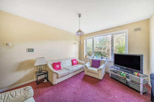 Flat for sale in Ballards Lane, Finchley Central, London N3