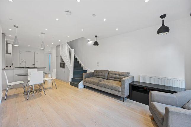 Town house for sale in New Trinity Road, East Finchley, London N2