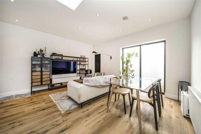 Flat for sale in Coldharbour Lane, London SW9