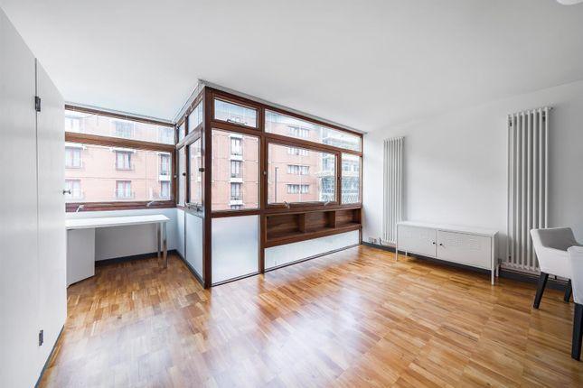 Flat for sale in Golden Lane Estate, London EC1Y