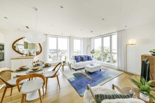 Flat for sale in Glenthorne Road, London W6