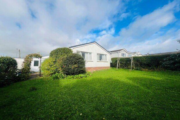 Bungalow to rent in Venn Lane, Dartmouth TQ6