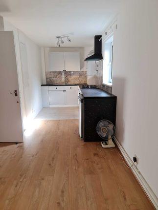 Flat for sale in Christchurch Avenue, Mapesbury, London NW6