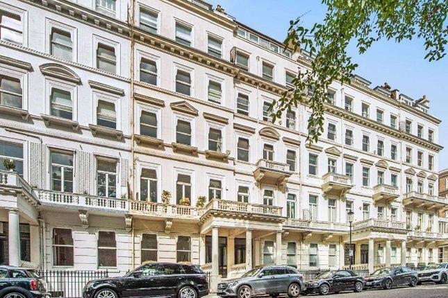 Flat for sale in Queen's Gate Gardens, London SW7