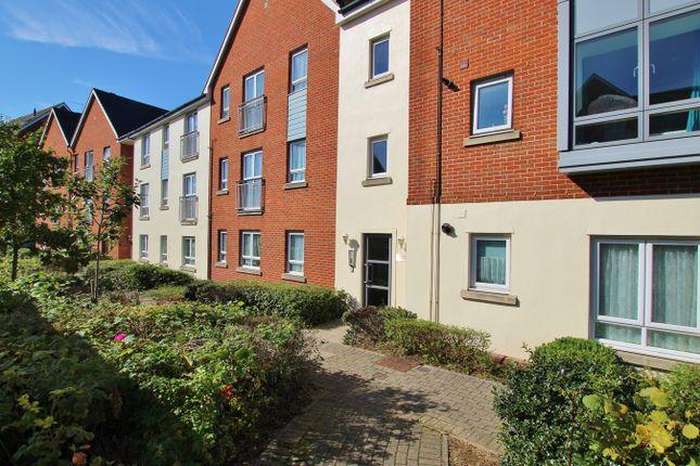 Flat for sale in 19 Liberty Way, Poole BH15