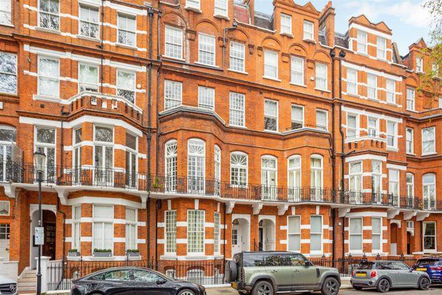 Flat for sale in Egerton Gardens, Knightsbridge SW3