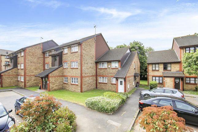 Flat for sale in Kingfisher Way, London NW10