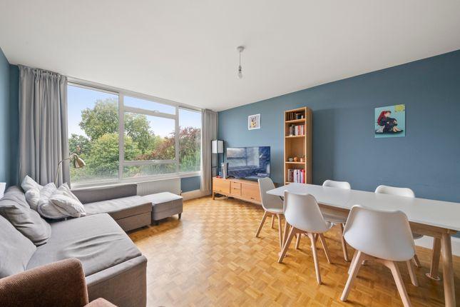 Flat for sale in Keswick Road, London SW15