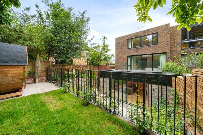 End terrace house for sale in Kingsley Place, London N6