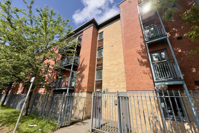 Flat for sale in Quay 5, Ordsall Lane, Salford M5