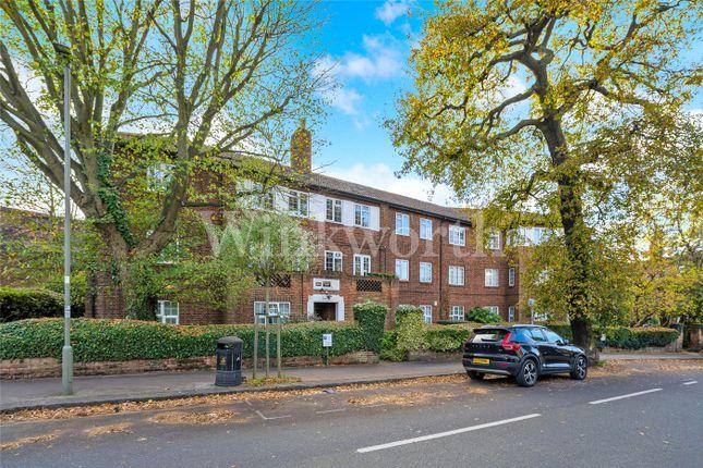 Flat for sale in Beechcroft Avenue, London NW11