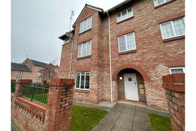 Flat for sale in Great Oak Drive, Altrincham WA15