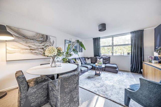 Flat for sale in Fulham Road, London SW6