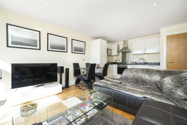 Flat for sale in Cobalt Point, 38 Millharbour, London E14