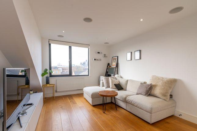 Flat for sale in Dunbar Road, London N22