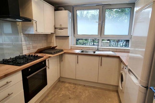 Flat to rent in Renforth Street, London SE16