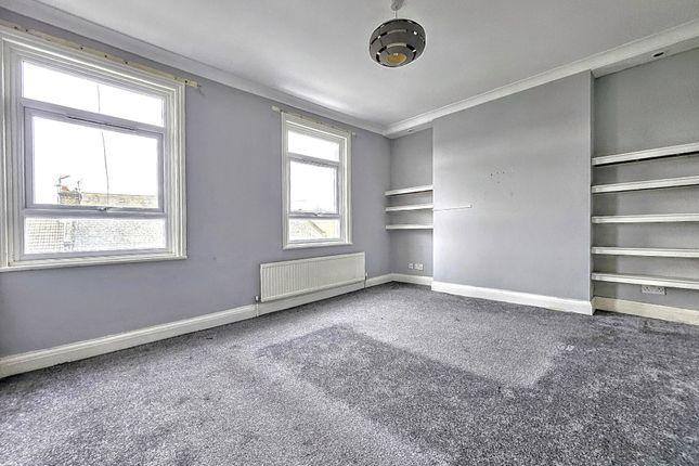 Flat for sale in Kilburn Lane, London W10