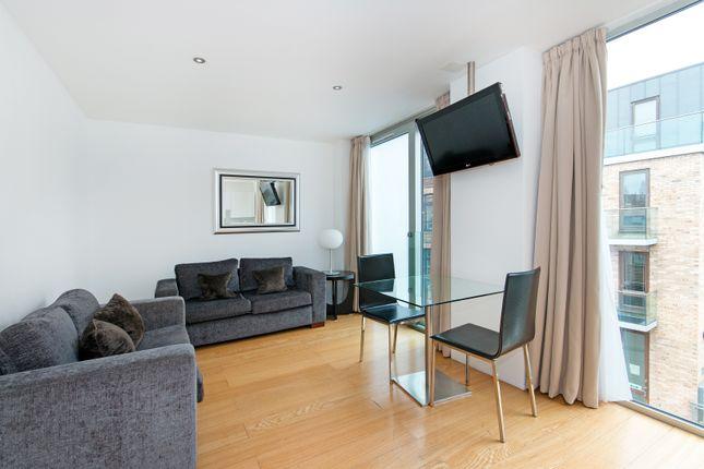 Flat to rent in Maltings Place, Tower Bridge Road, London SE1