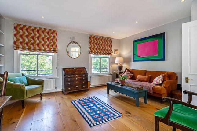 Flat for sale in Bassein Park Road, London W12