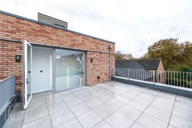 Flat for sale in Lamb Lane, London Fields, London E8