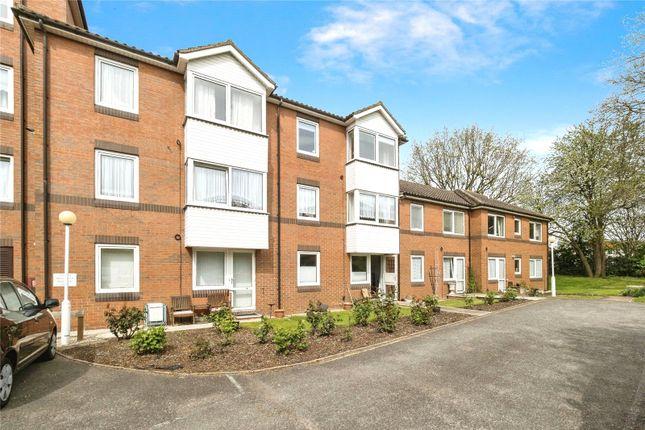 Flat for sale in Fentiman Way, Hornchurch, Essex RM11