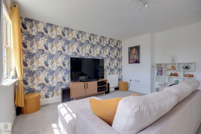 Flat for sale in Potters Court St. Georges Parkway, Stafford, Staffordshire ST16