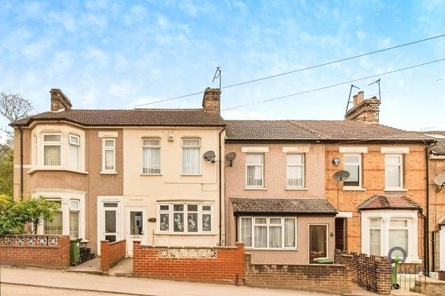 Terraced house to rent in Gordon Road, Belvedere DA17