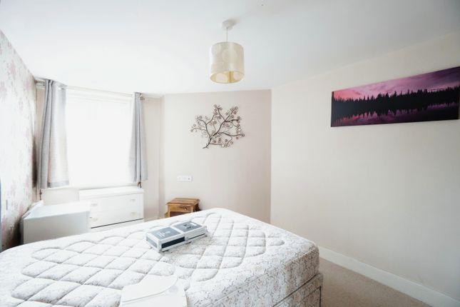 Flat for sale in White Hart Lane, Romford RM7