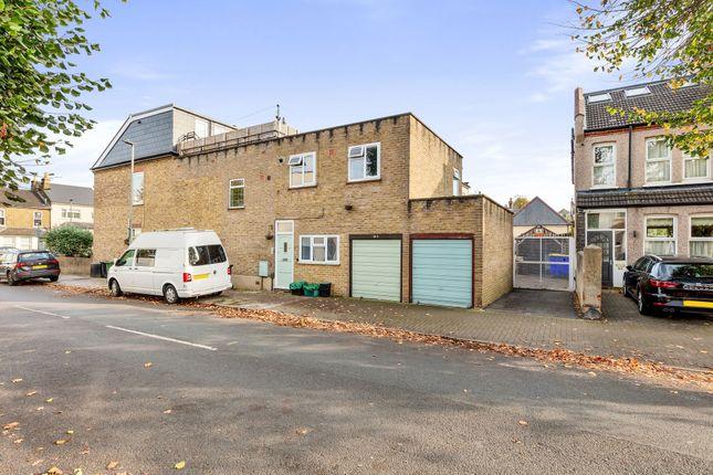 Flat for sale in Avenue Road, Beckenham BR3