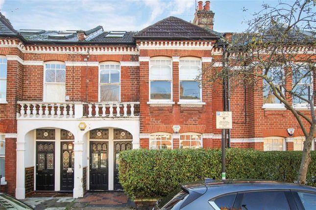 Flat for sale in Shandon Road, London SW4