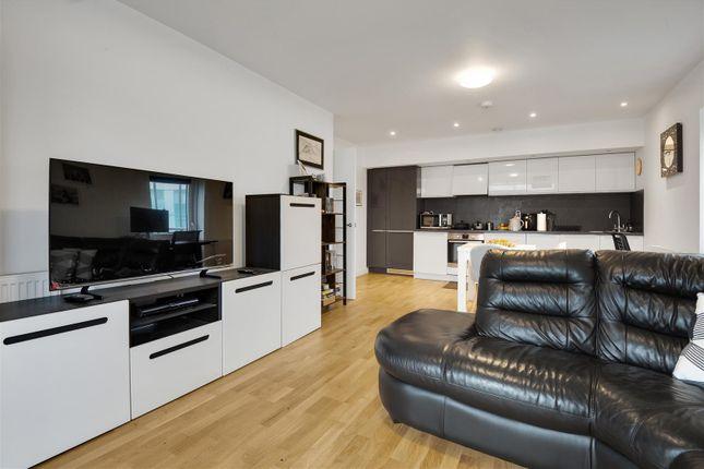 Flat for sale in Lakeside Drive, Park Royal, London NW10